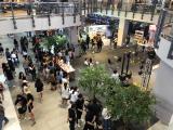 Shopping mall
